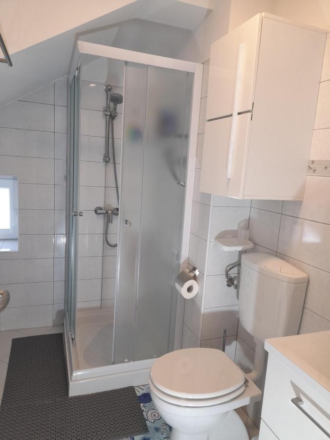 Apartments Donella 乌马格 外观 照片