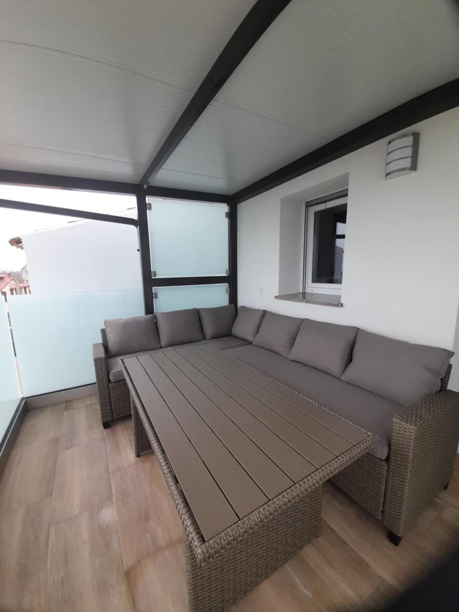 Apartments Donella 乌马格 外观 照片